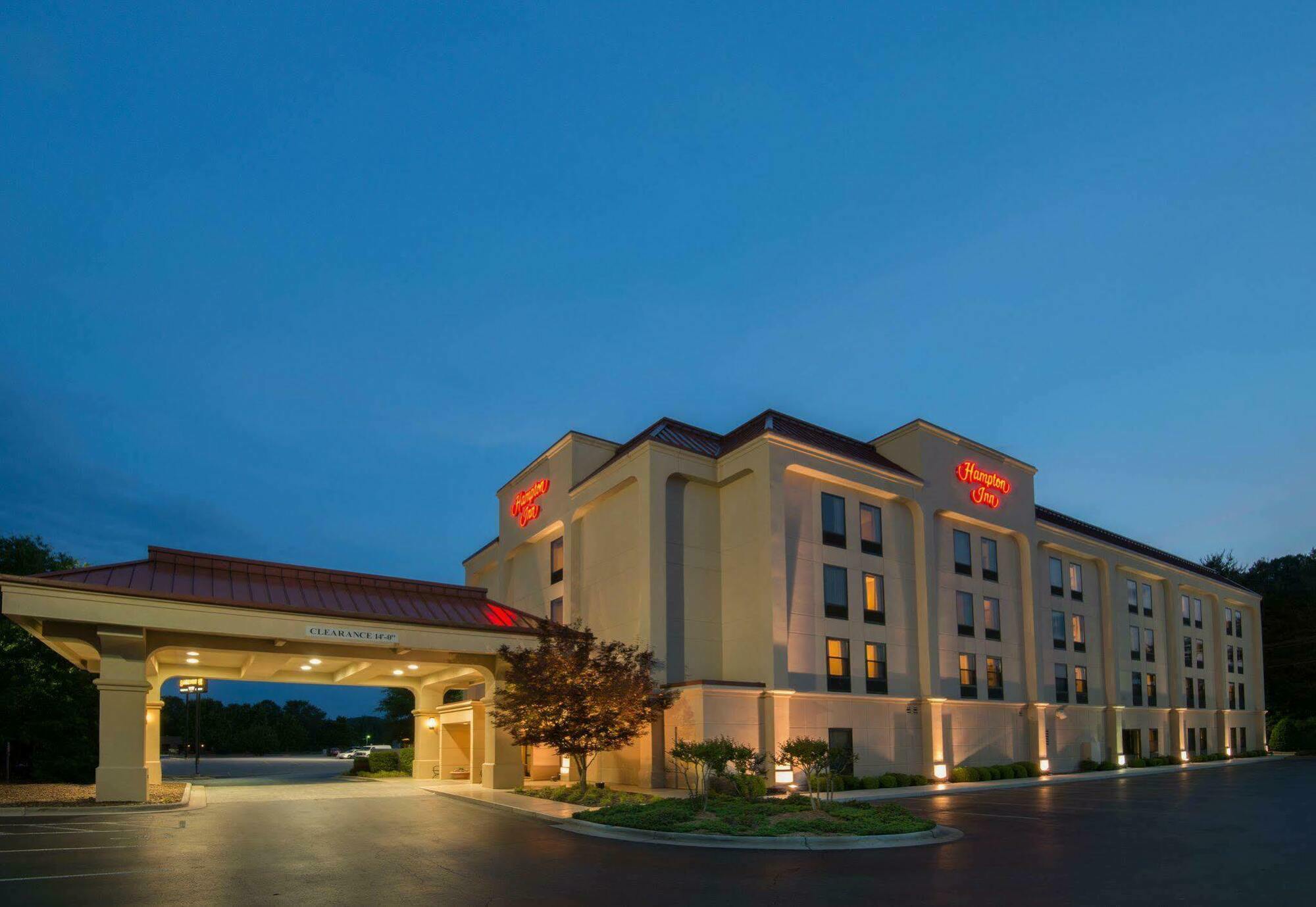 Hampton Inn Wilkesboro Exterior photo